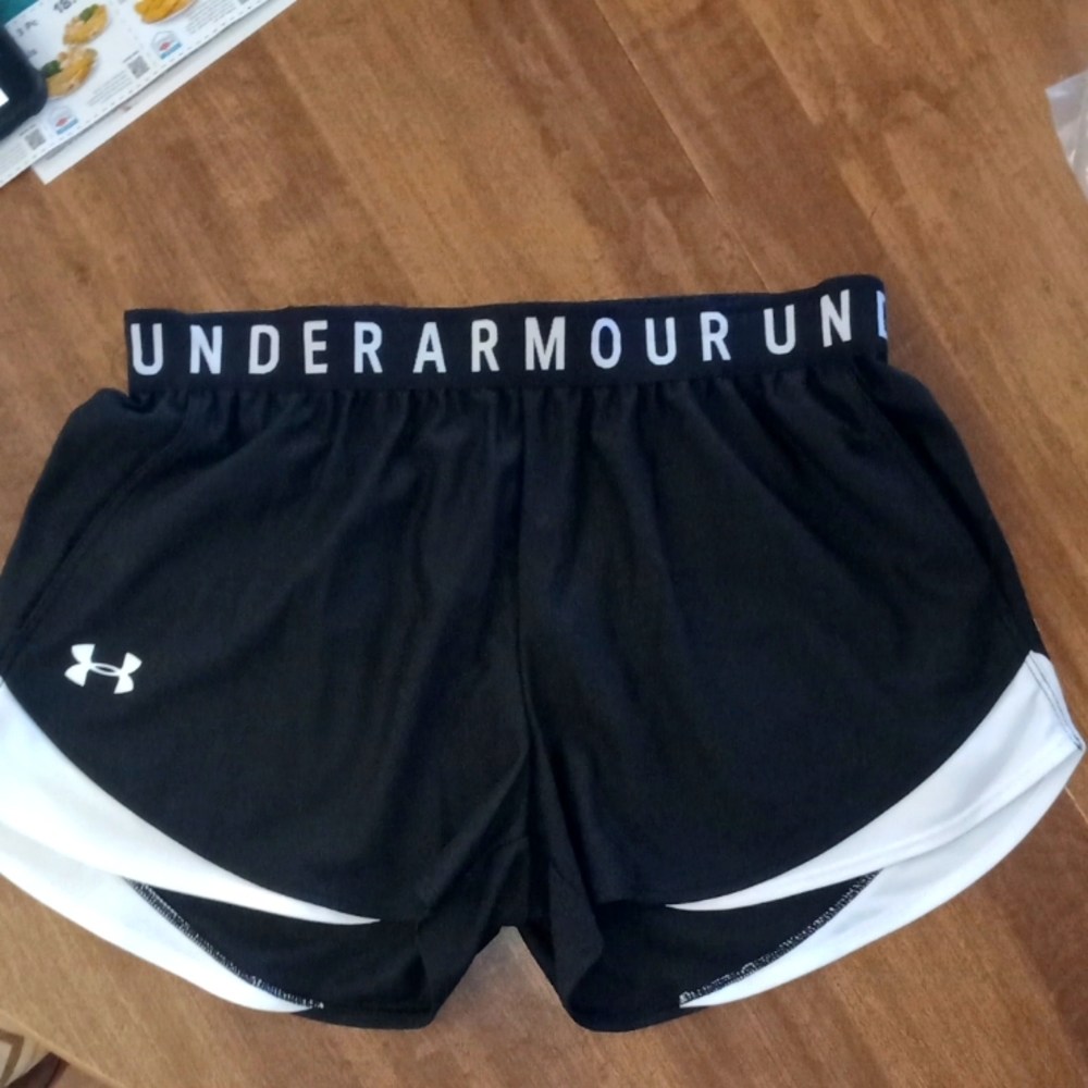Under armour running shorts medium UA-Fly-By 2.0